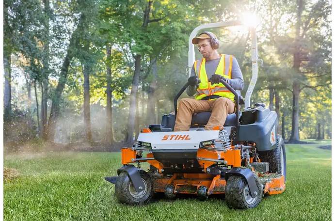 Zero-Turn Mowers